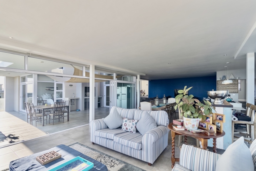 4 Bedroom Property for Sale in Yzerfontein Western Cape
